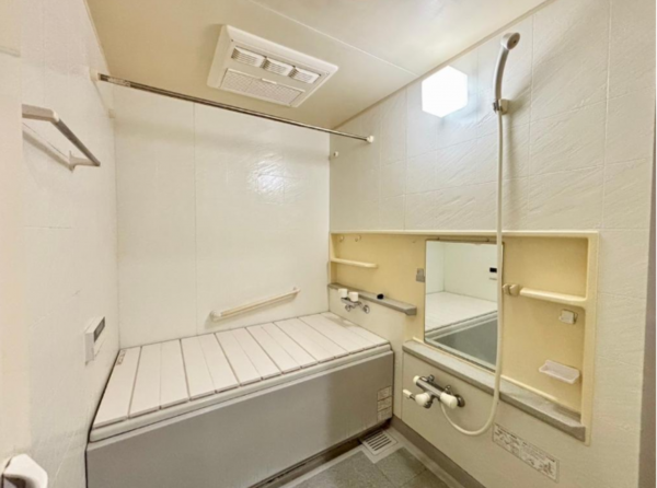 岸和田市土生町、マンションの画像です