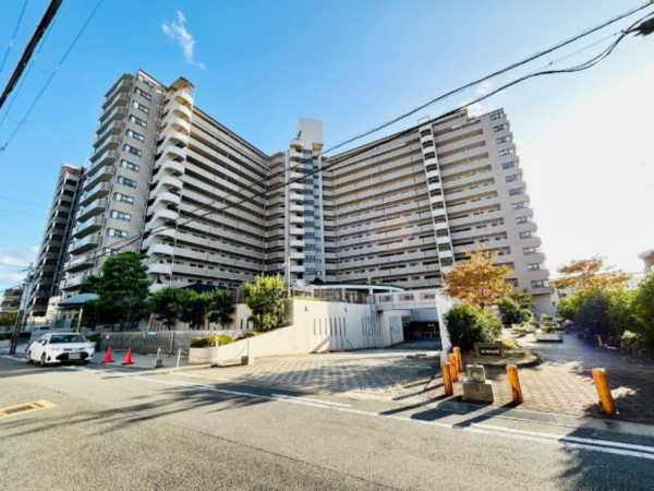 岸和田市土生町、マンションの画像です