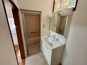 泉南郡熊取町山の手台、中古一戸建ての画像です