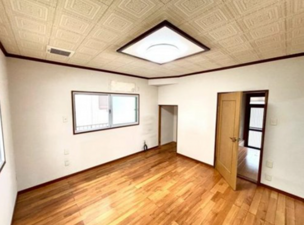 泉南郡熊取町山の手台、中古一戸建ての画像です