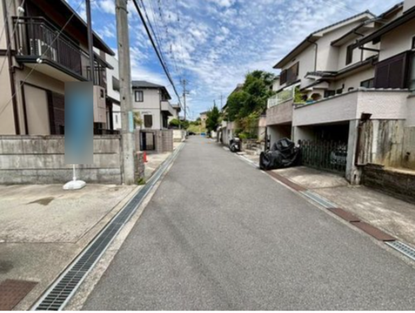 泉南郡熊取町山の手台、中古一戸建ての画像です