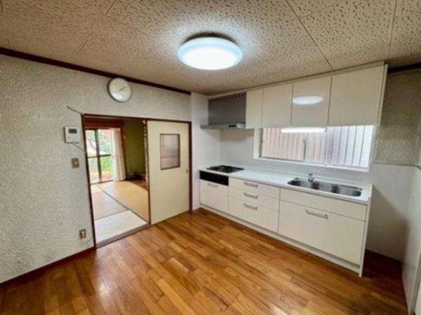 泉南郡熊取町山の手台、中古一戸建ての画像です