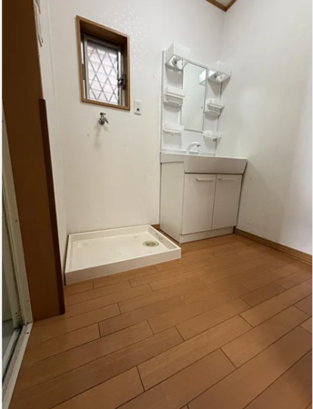 岸和田市西之内町、中古一戸建ての画像です