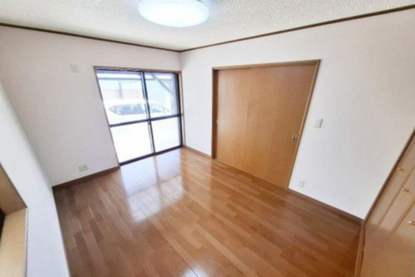 泉佐野市市場西、中古一戸建ての画像です