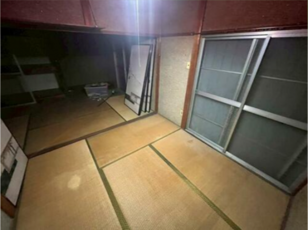 泉佐野市春日町、中古一戸建ての画像です