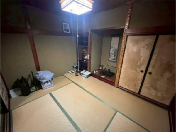 泉佐野市春日町、中古一戸建ての画像です