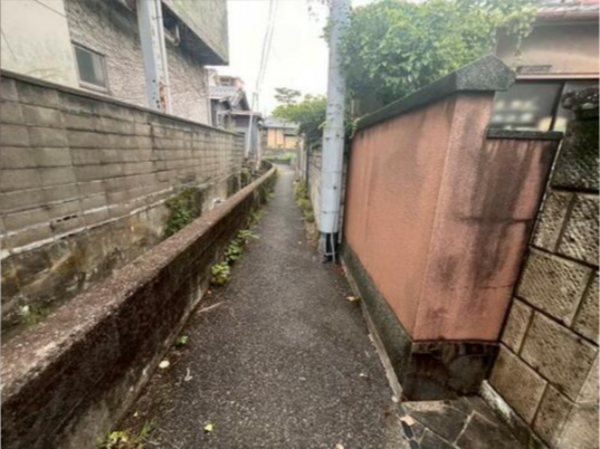 泉佐野市春日町、中古一戸建ての画像です