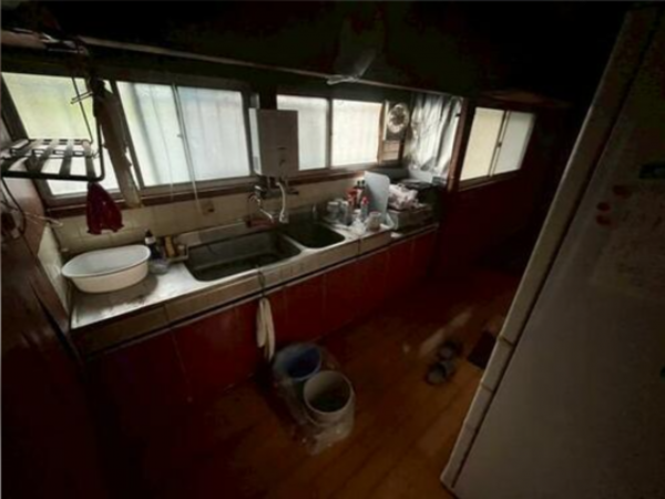 泉佐野市春日町、中古一戸建ての画像です