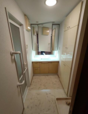 貝塚市福田、マンションの画像です