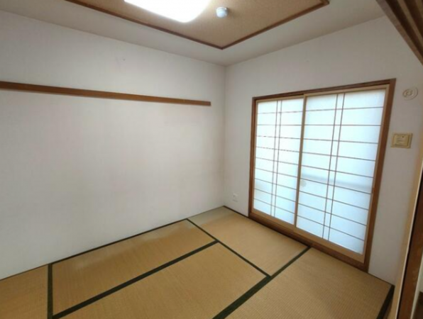 貝塚市福田、マンションの画像です