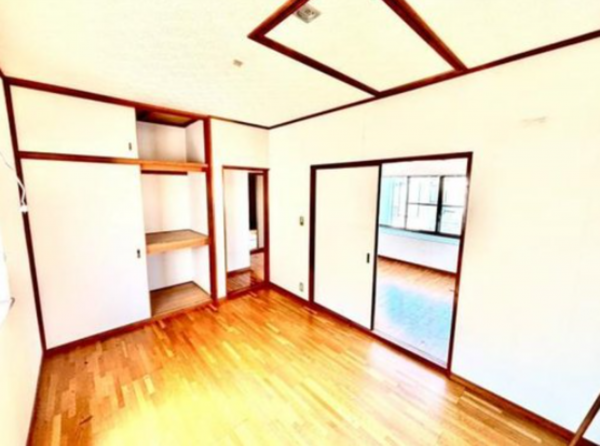 泉佐野市高松西、中古一戸建ての画像です