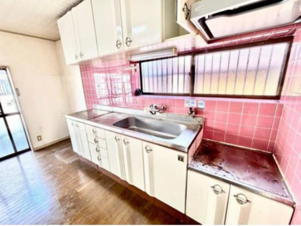 泉佐野市高松西、中古一戸建ての画像です