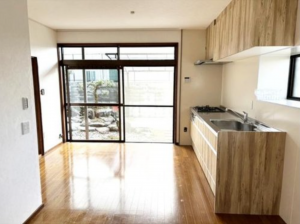 泉佐野市長滝、中古一戸建ての画像です