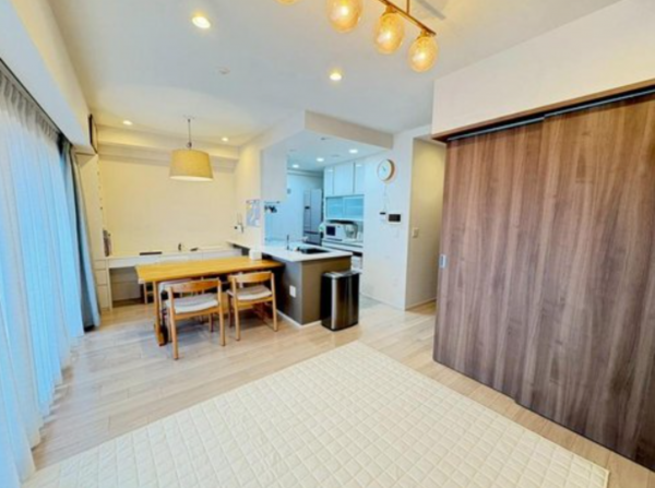 泉佐野市若宮町、マンションの画像です