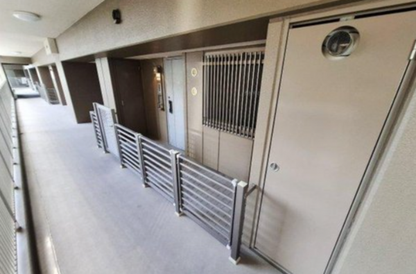 泉佐野市上町、マンションの画像です