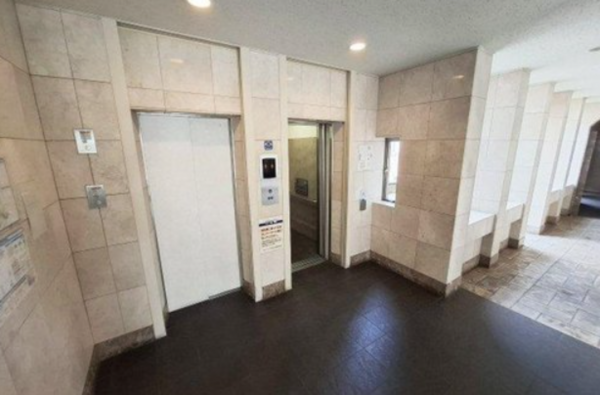 泉佐野市上町、マンションの画像です