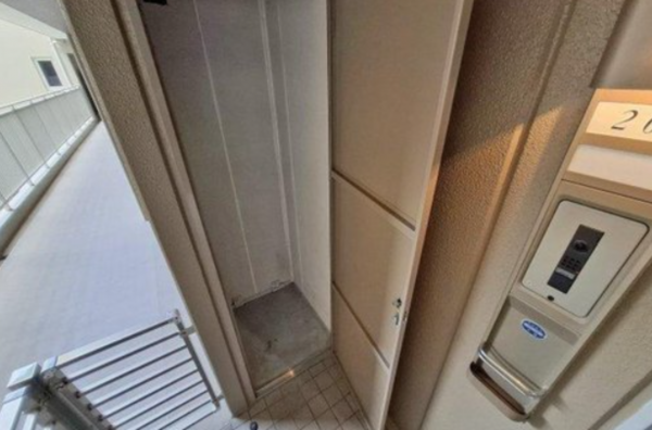 泉佐野市上町、マンションの画像です