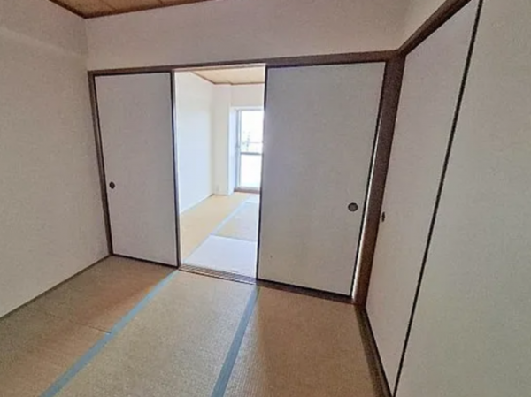 泉佐野市羽倉崎、マンションの画像です