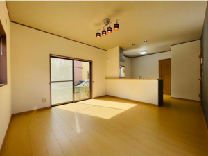 泉佐野市新町、中古一戸建ての画像です