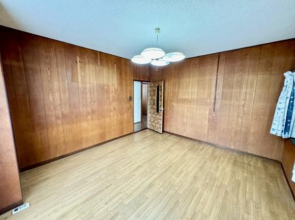 貝塚市麻生中、中古一戸建ての画像です