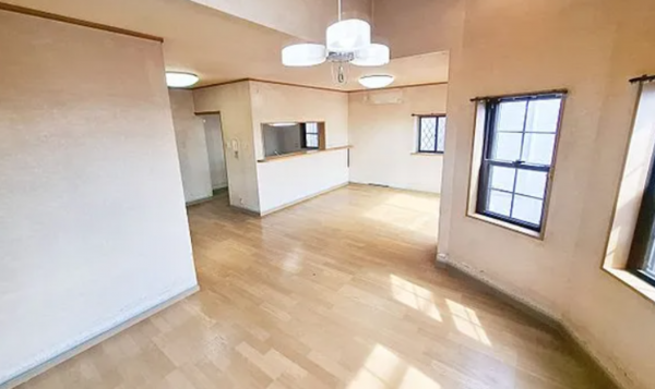 泉佐野市湊、中古一戸建ての画像です