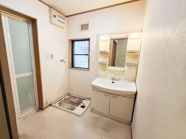 泉佐野市湊、中古一戸建ての画像です