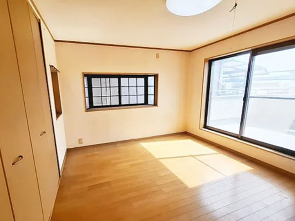 泉佐野市湊、中古一戸建ての画像です