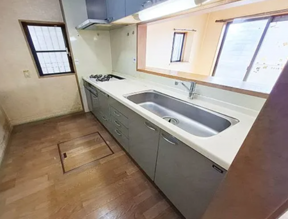 泉佐野市湊、中古一戸建ての画像です