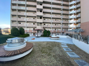 貝塚市海塚、マンションの画像です