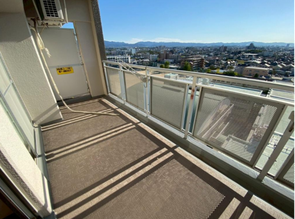 貝塚市海塚、マンションの画像です