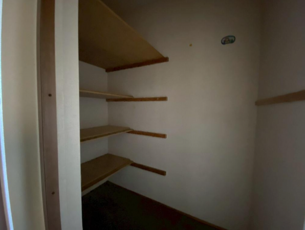 貝塚市海塚、マンションの画像です