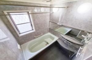 岸和田市上松町、中古一戸建ての画像です