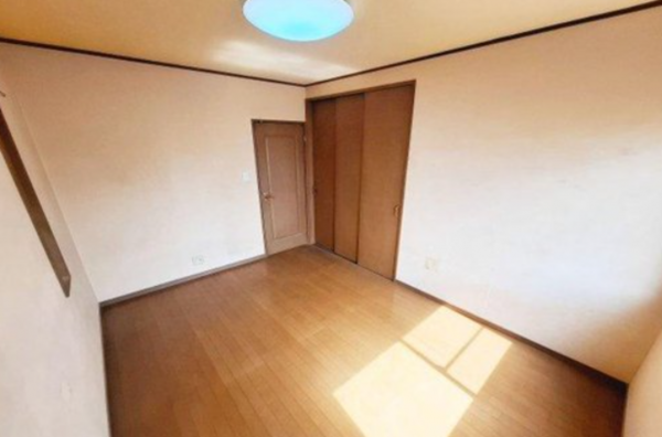 岸和田市上松町、中古一戸建ての画像です