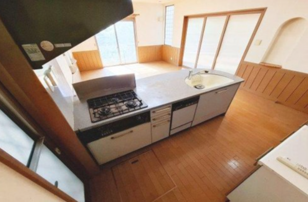 岸和田市上松町、中古一戸建ての画像です