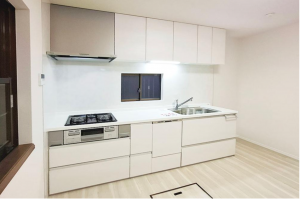 貝塚市王子、中古一戸建てのキッチン画像です