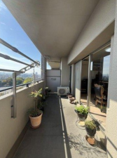 泉佐野市下瓦屋、マンションの画像です