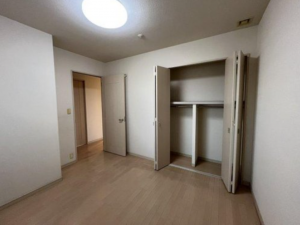 泉佐野市下瓦屋、マンションの画像です