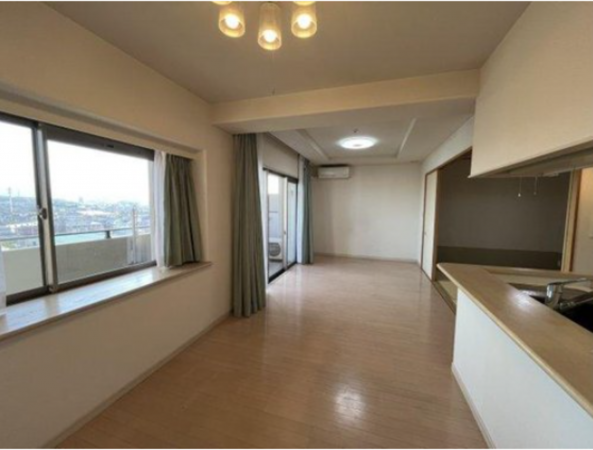 泉佐野市下瓦屋、マンションの画像です