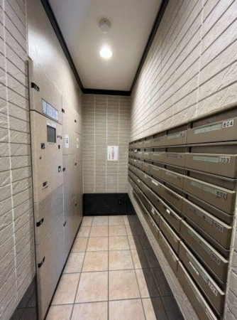 泉佐野市下瓦屋、マンションの画像です