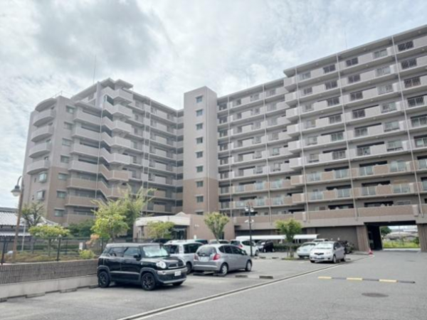 貝塚市福田、マンションの画像です