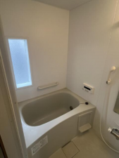 貝塚市澤、マンションの画像です