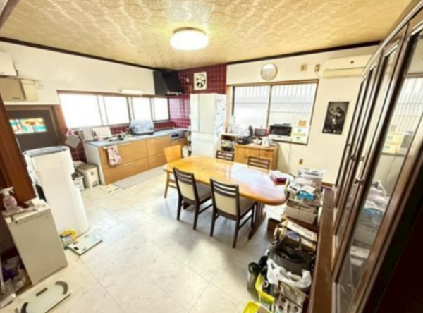 泉佐野市南中安松、中古一戸建ての画像です