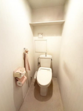 貝塚市二色、マンションの画像です