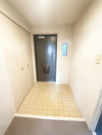 貝塚市二色、マンションの画像です