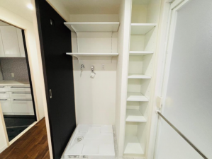 岸和田市港緑町、マンションの画像です