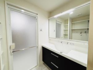 岸和田市港緑町、マンションの画像です