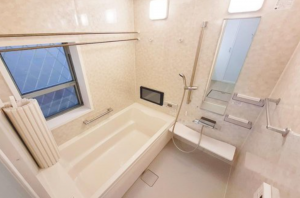 岸和田市藤井町、中古一戸建ての風呂画像です