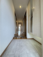 泉佐野市鶴原、マンションの画像です