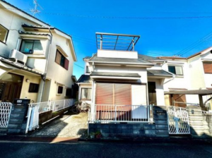 泉佐野市日根野、中古一戸建ての画像です