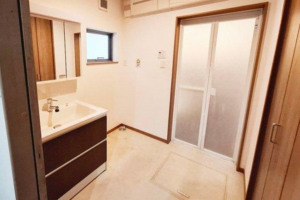 貝塚市窪田、中古一戸建ての画像です